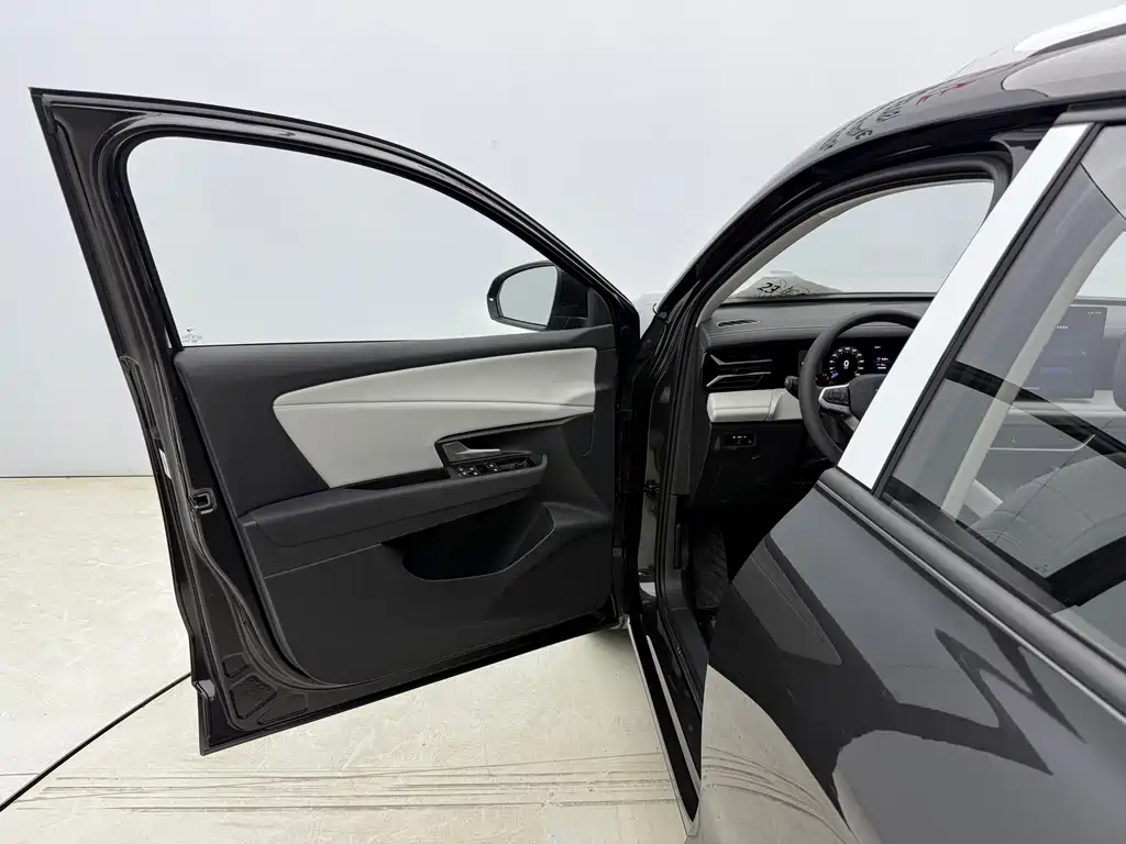 Jetta VS8
