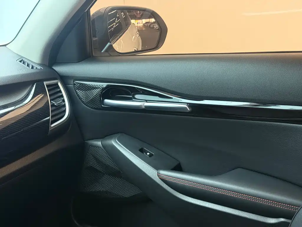 Kia KX3