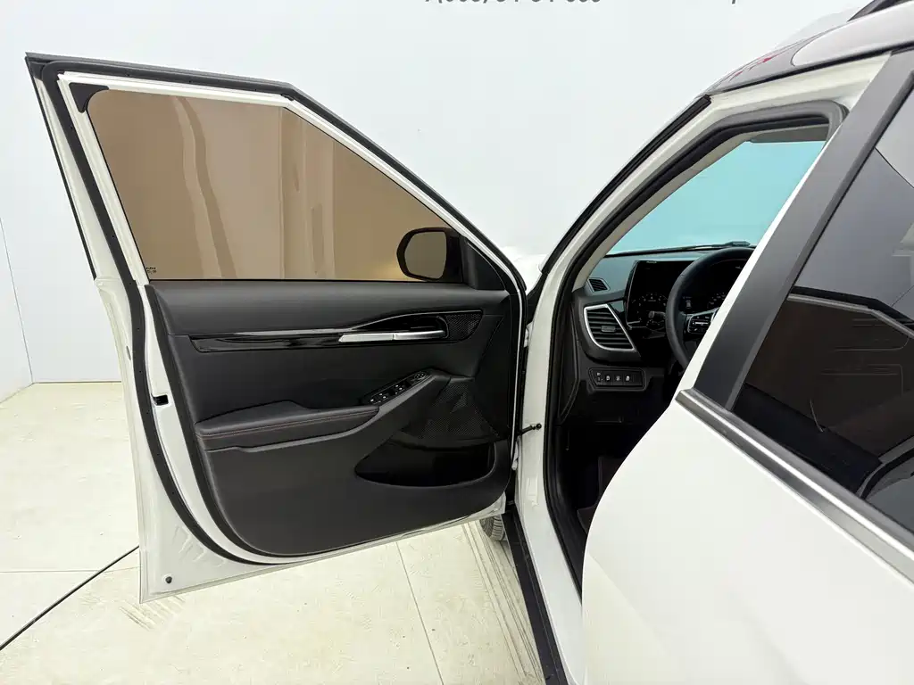 Kia KX3