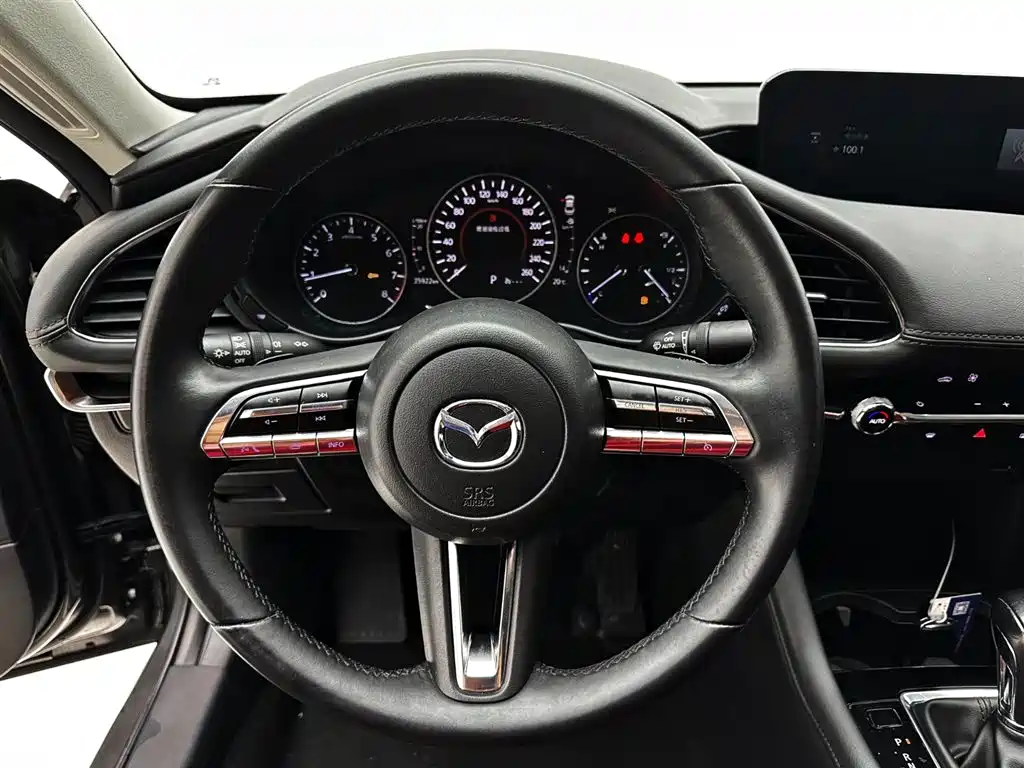Mazda 3 Axela