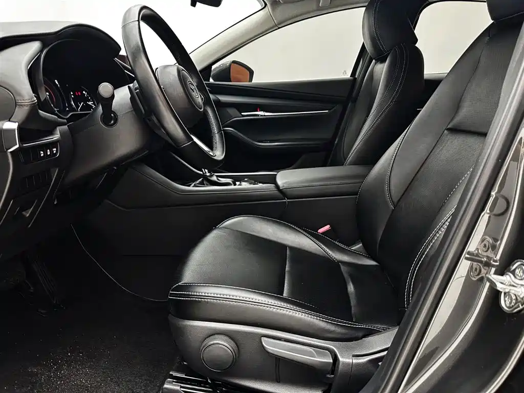 Mazda 3 Axela