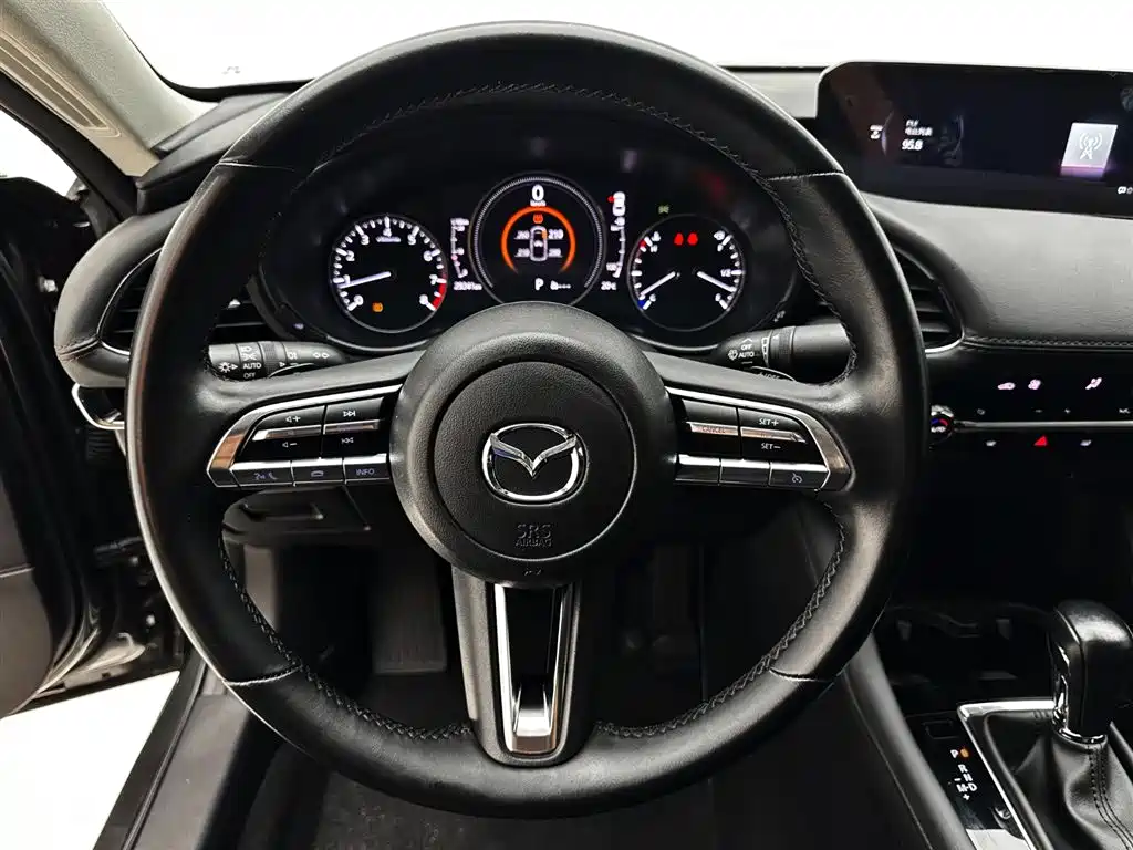 Mazda 3 Axela