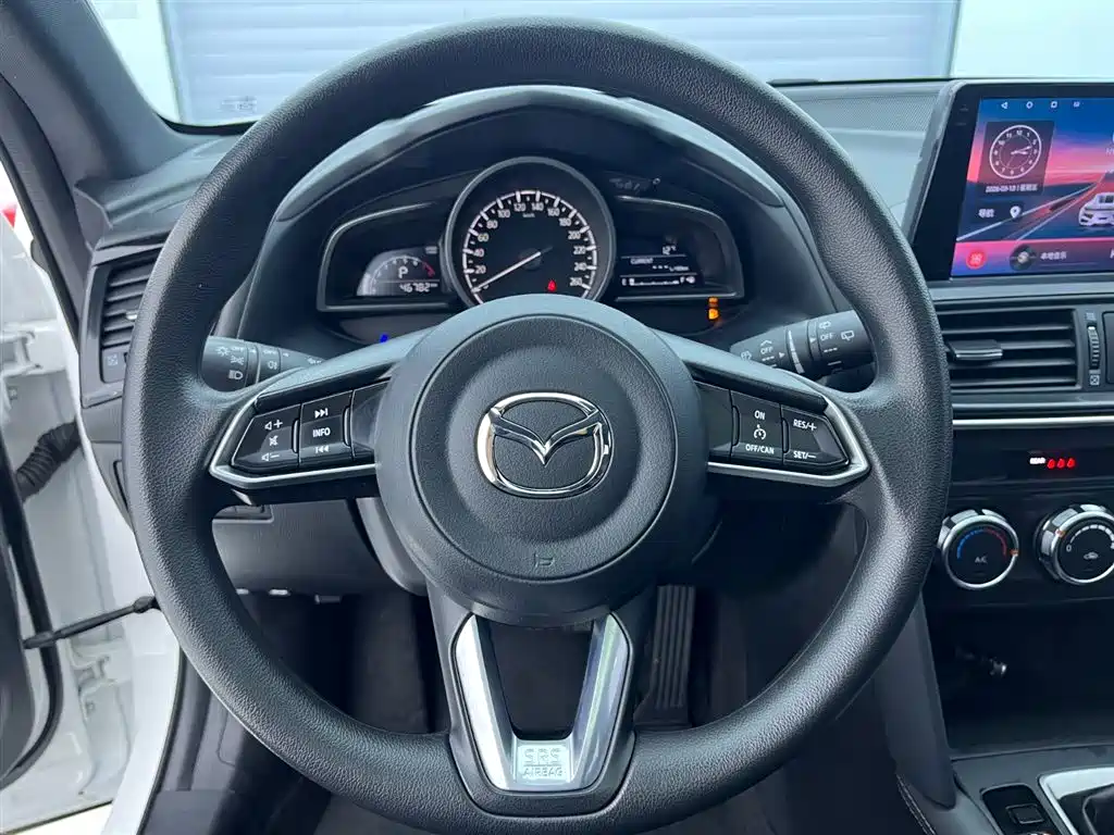 Mazda CX-4