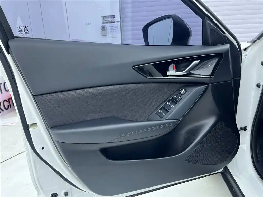 Mazda CX-4