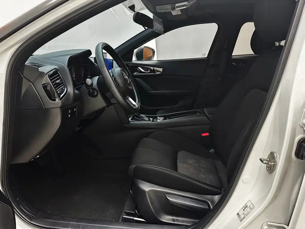 Mazda CX-4