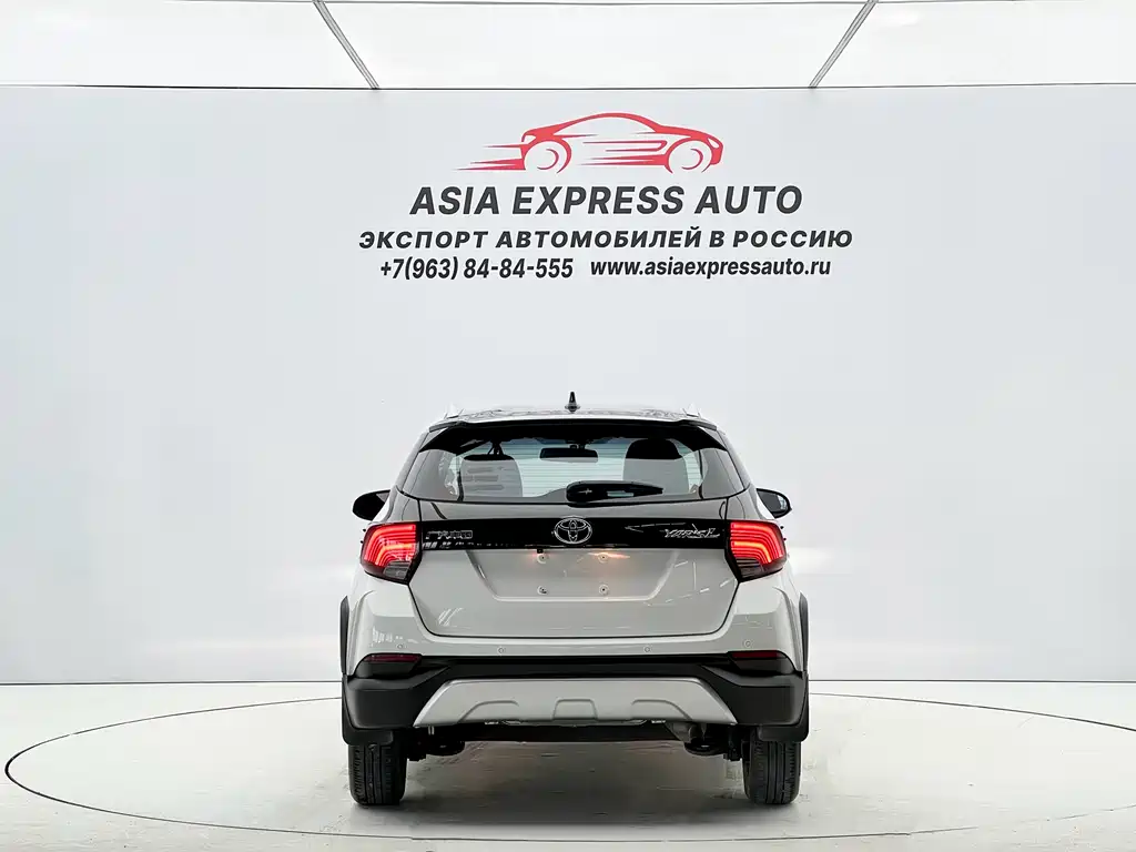 Toyota Yaris L