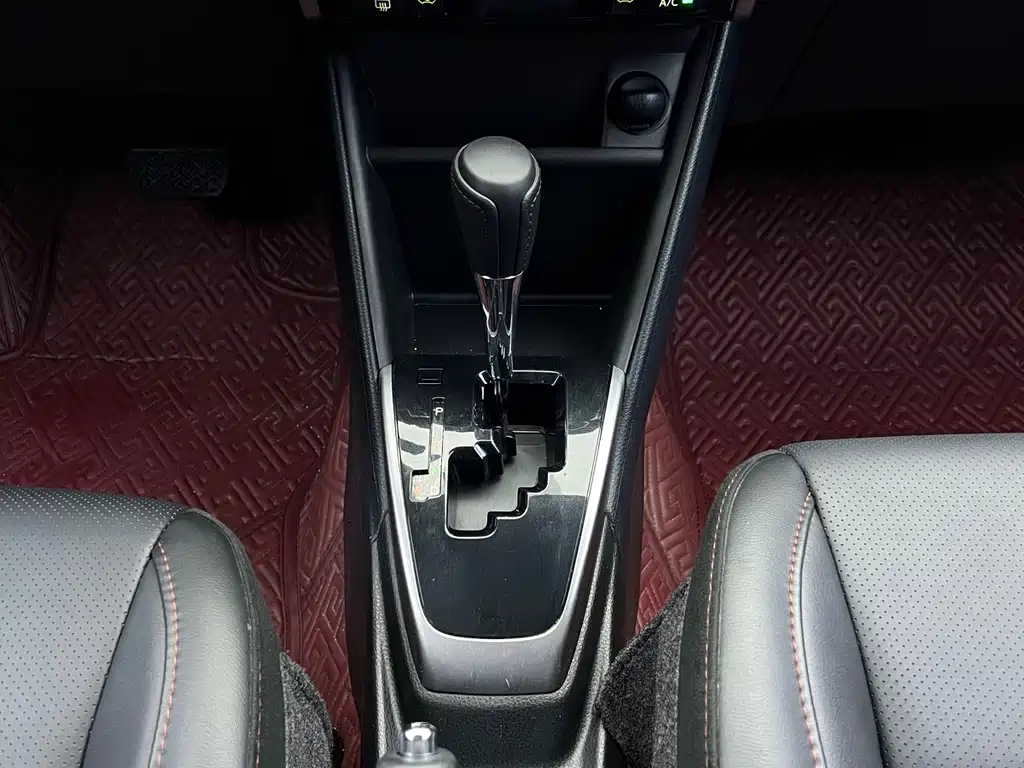 Toyota Yaris L