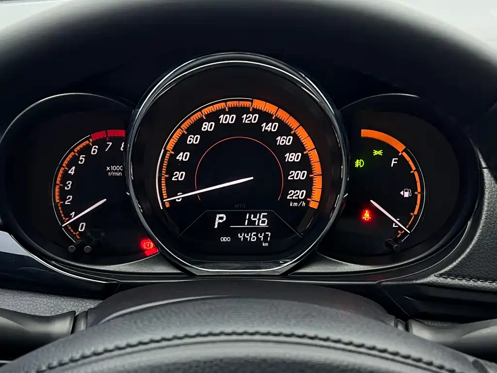Toyota Yaris L