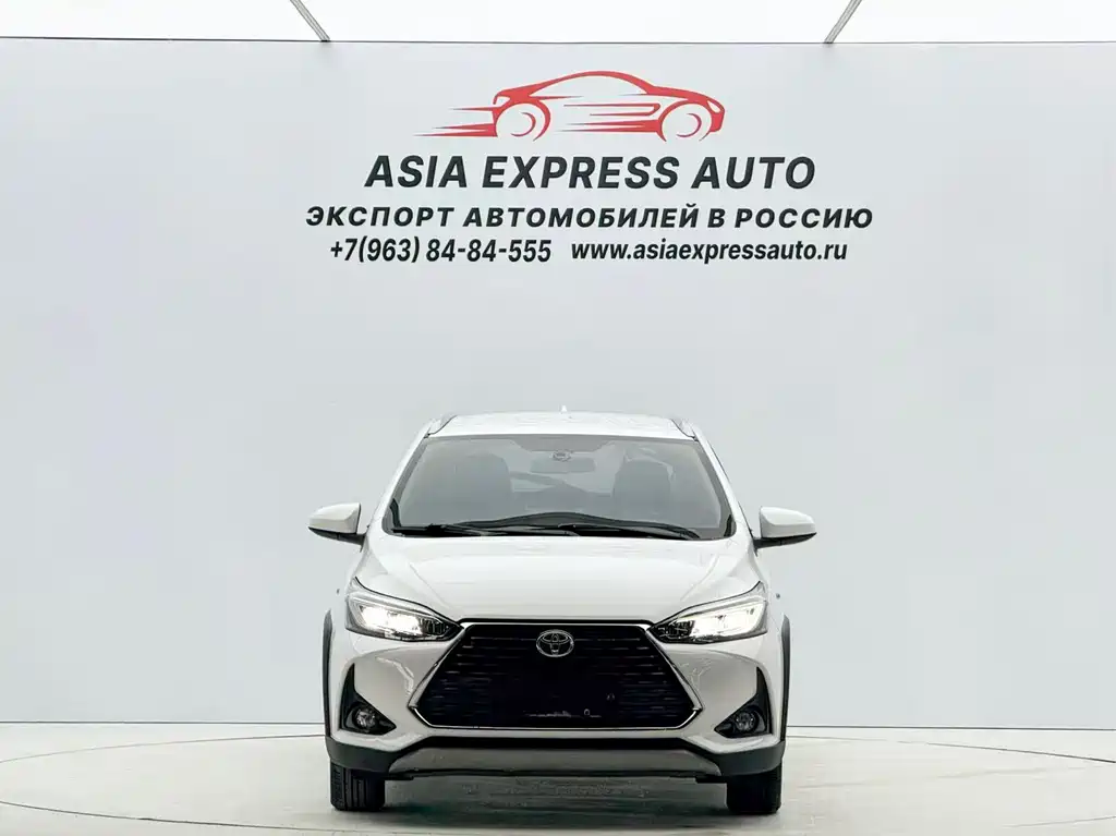 Toyota Yaris L