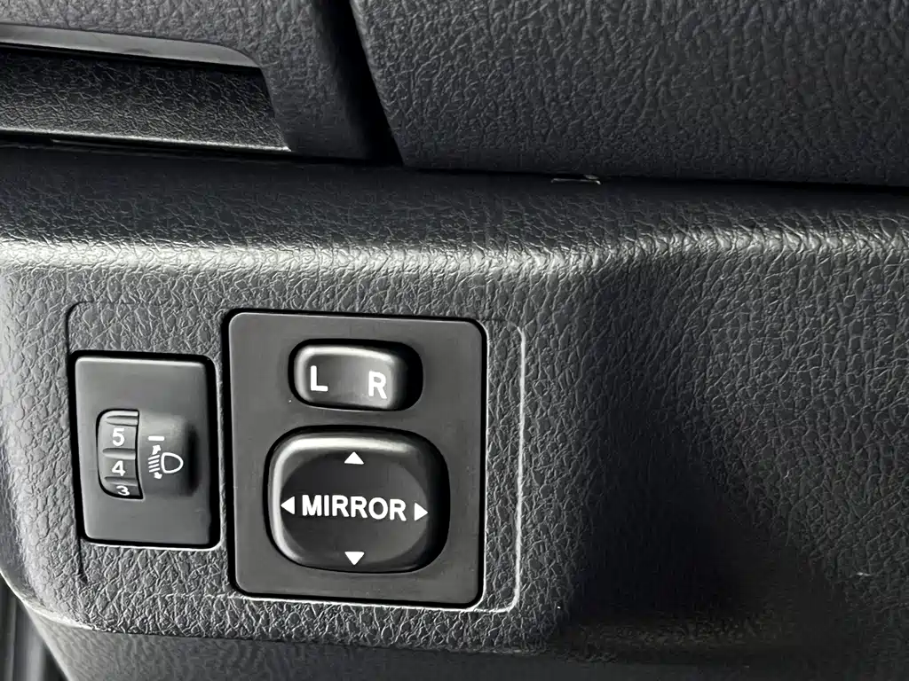 Toyota Yaris L