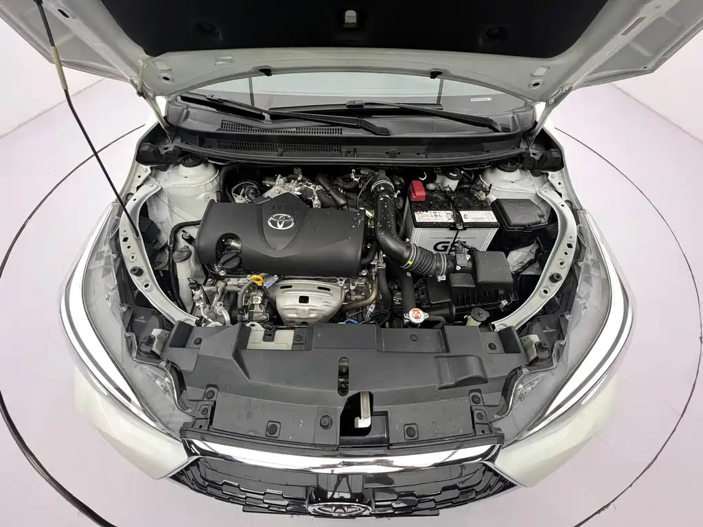 Toyota Yaris L
