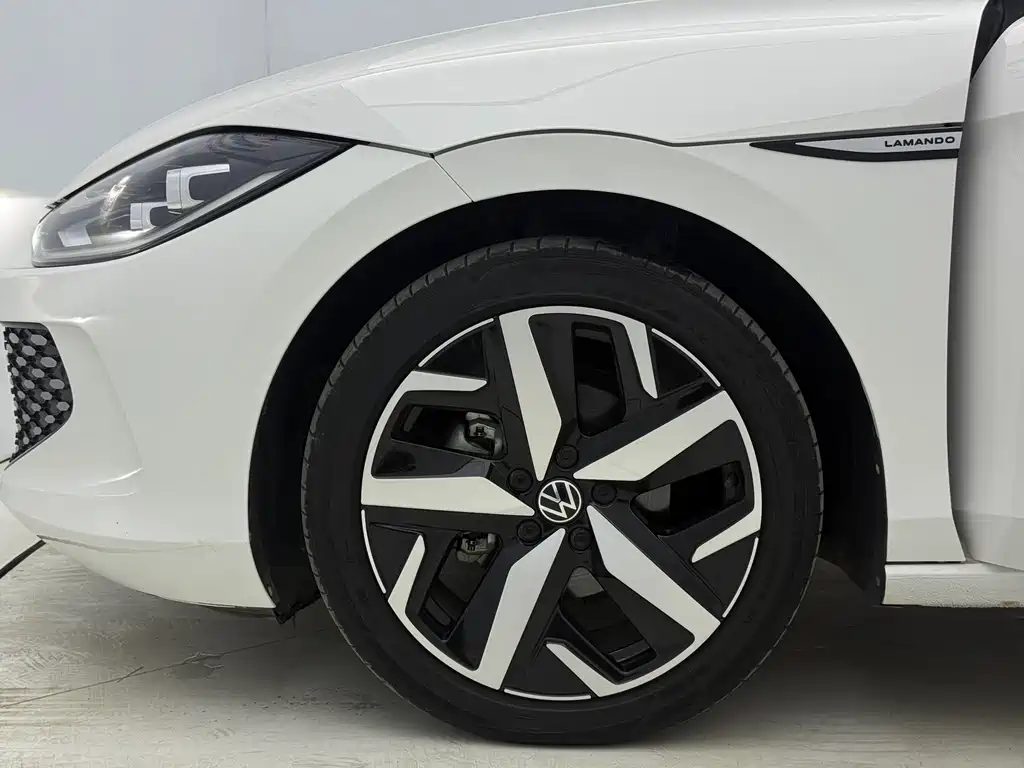 Volkswagen Lamando
