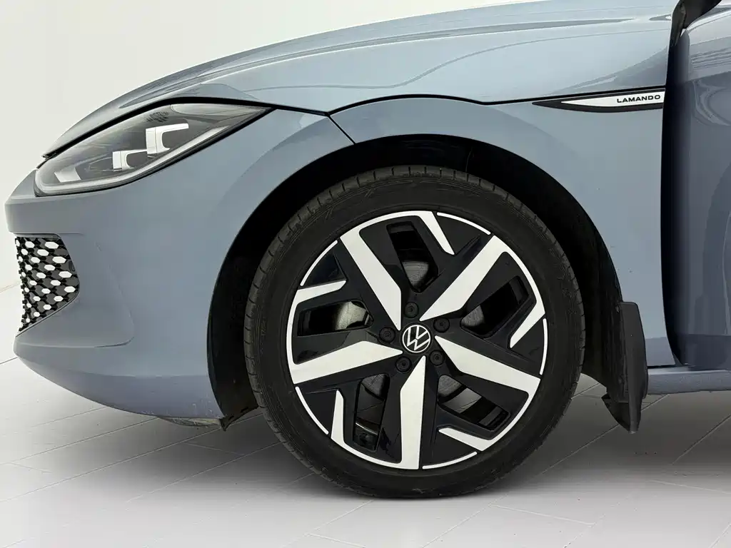Volkswagen Lamando
