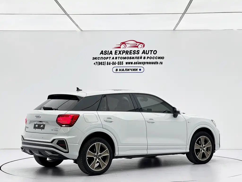 Audi Q2L