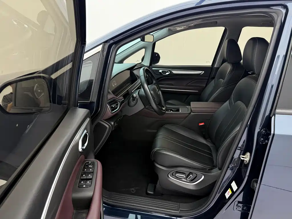 GAC Motor Trumpchi M6
