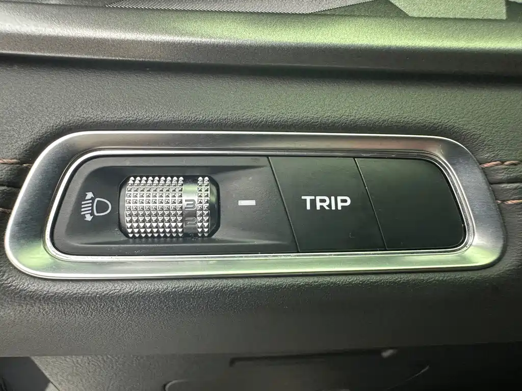Geely Vision X6