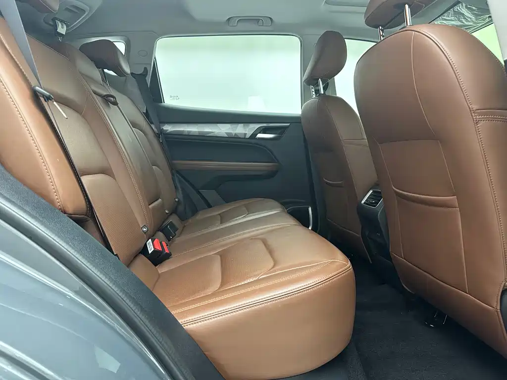 Geely Vision X6