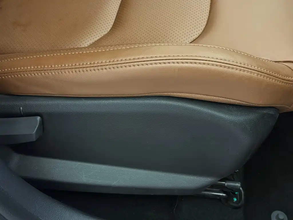 Geely Vision X6