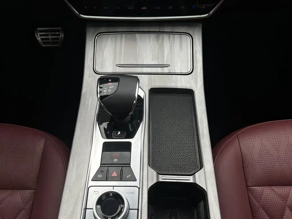 Jetour X70 PLUS