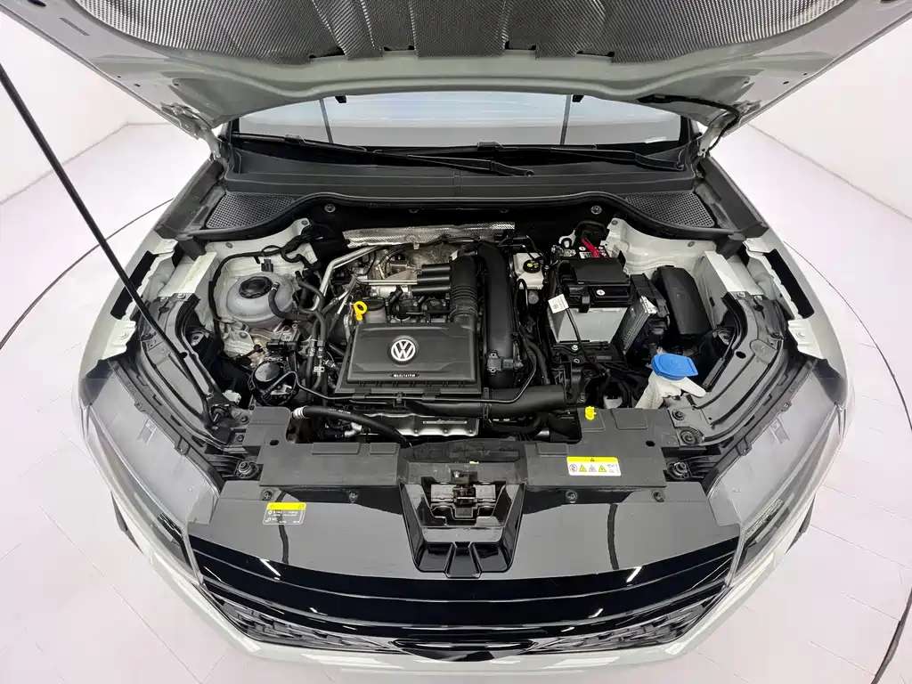 Jetta VS5