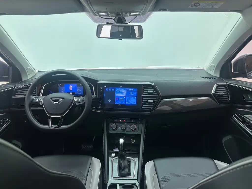 Jetta VS7