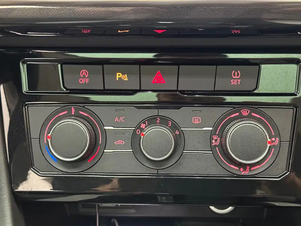 Jetta VS7