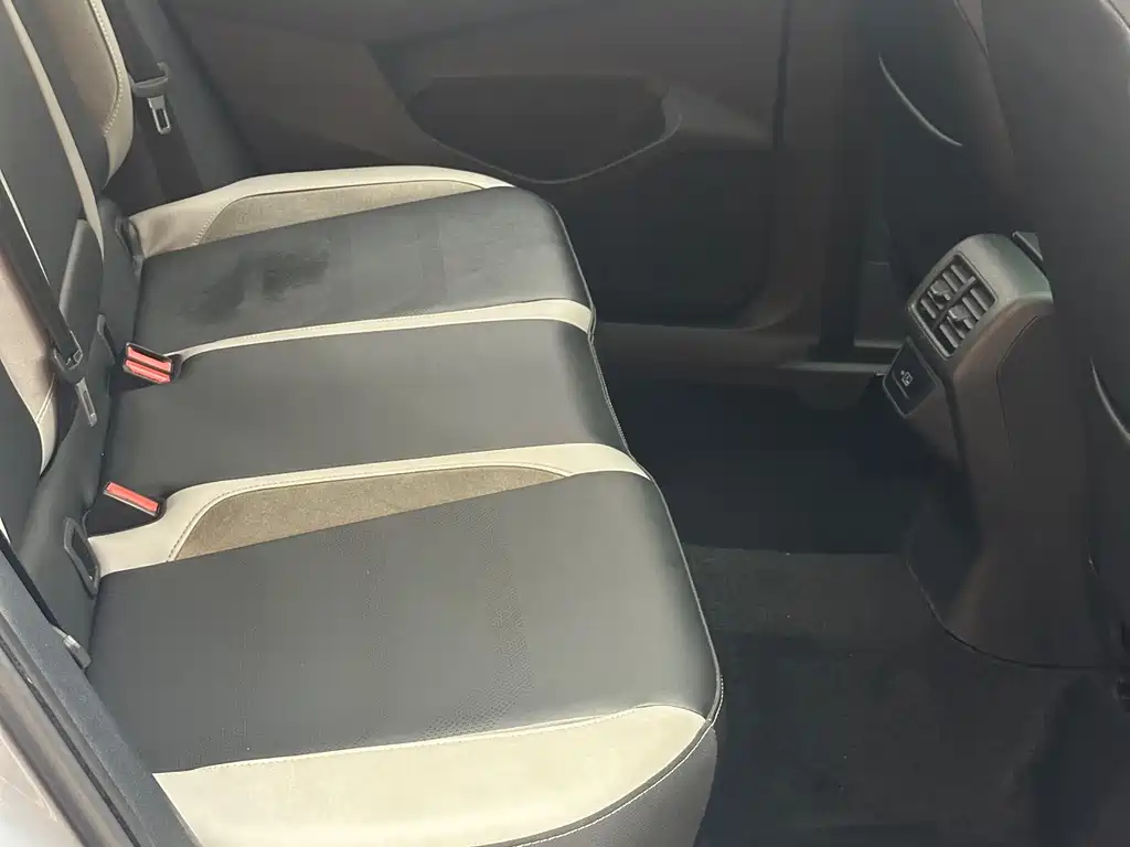 Jetta VS7