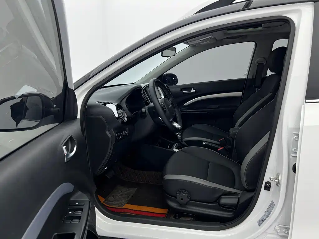 Kia KX1