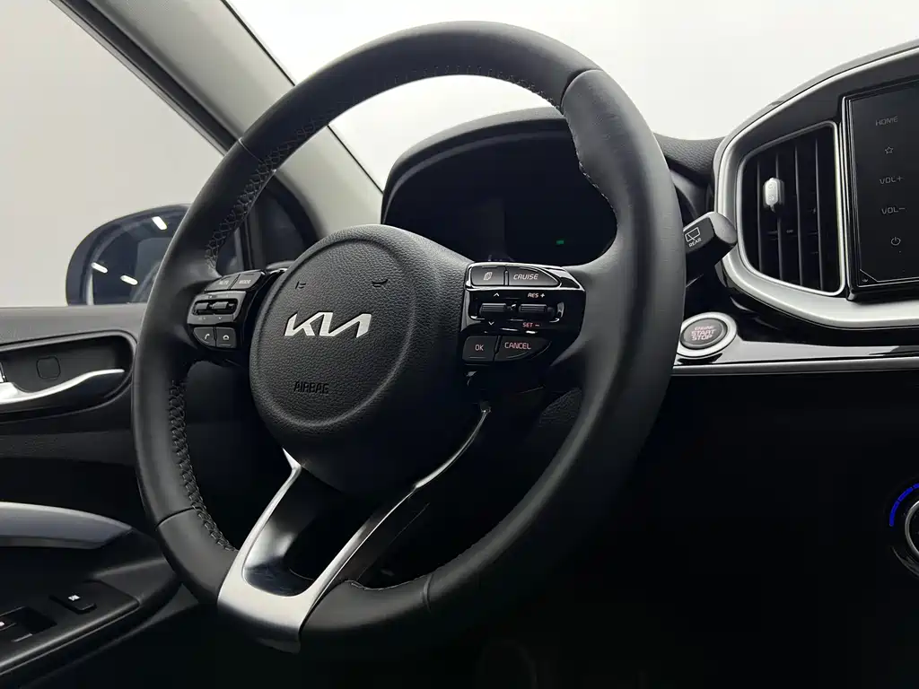 Kia KX1