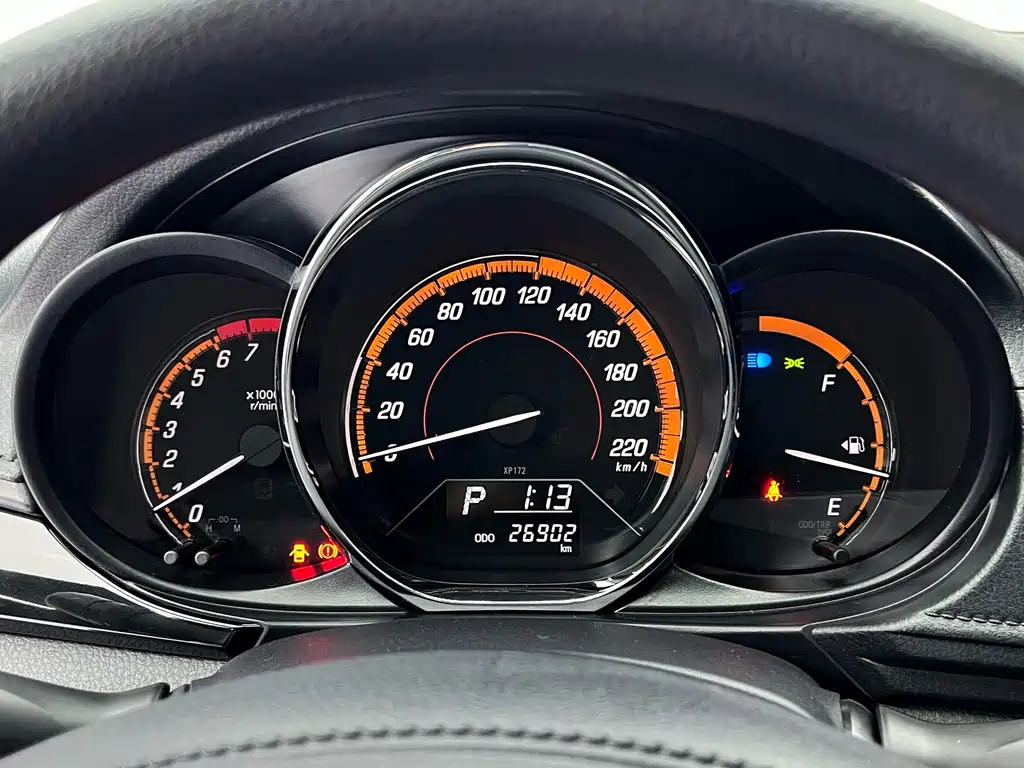 Toyota Yaris L