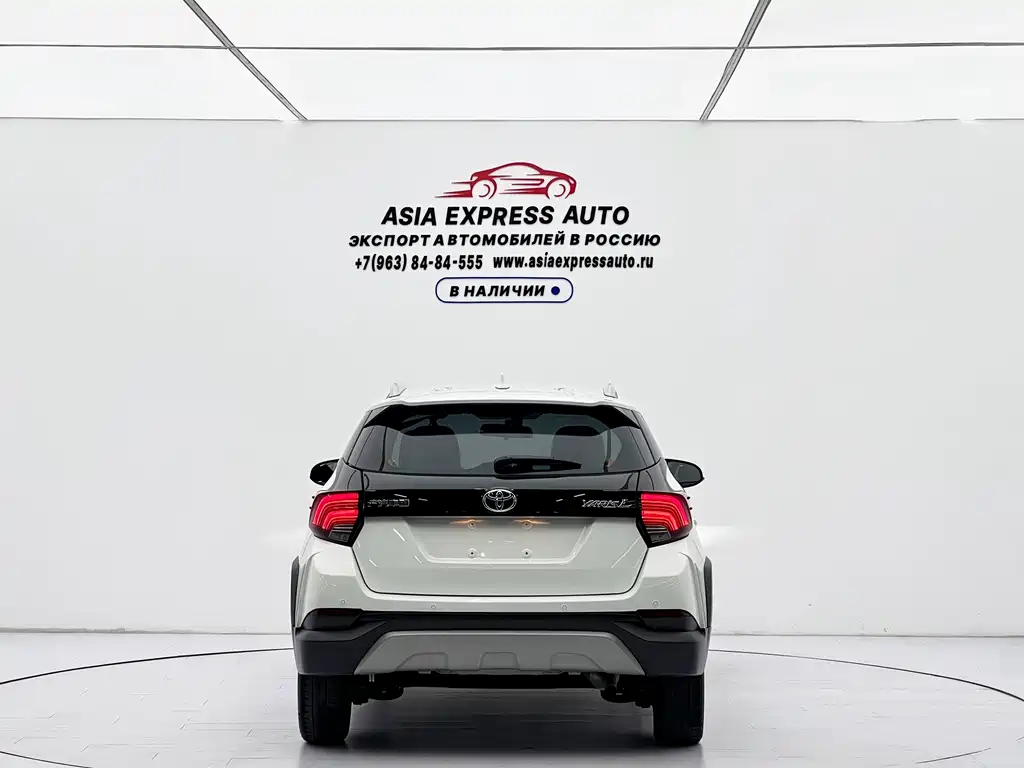 Toyota Yaris L