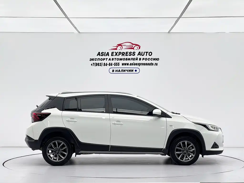 Toyota Yaris L