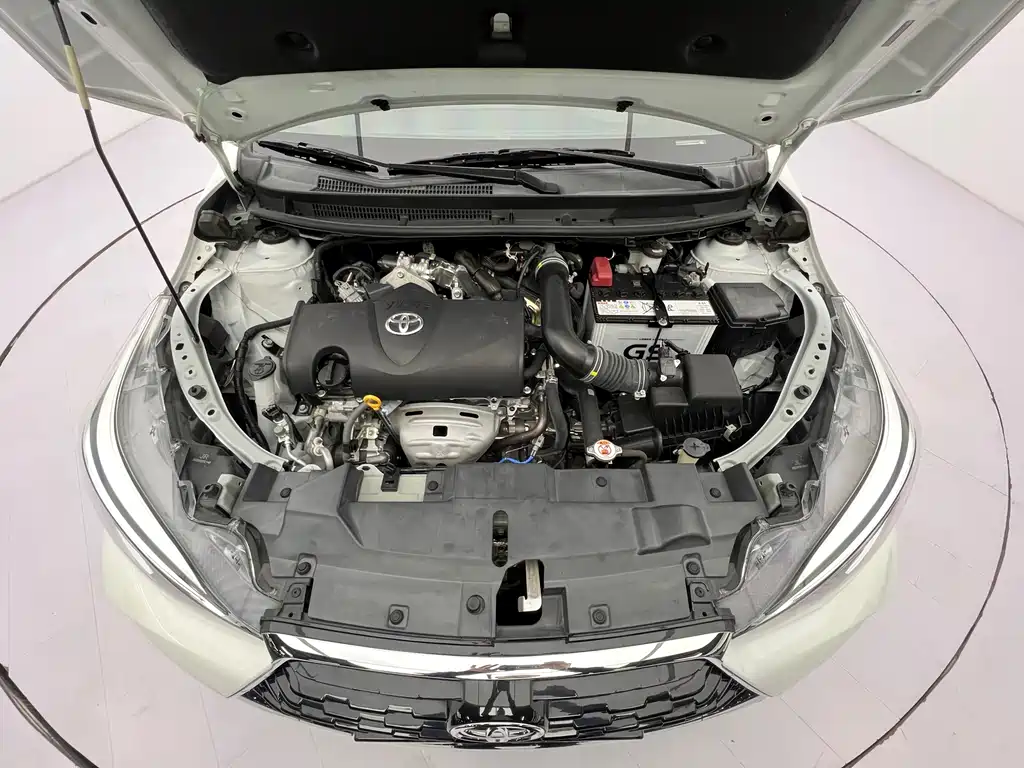 Toyota Yaris L