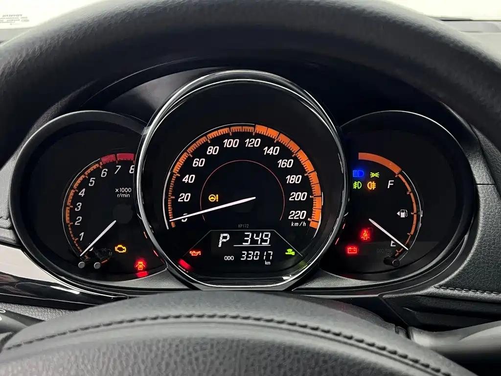 Toyota Yaris L