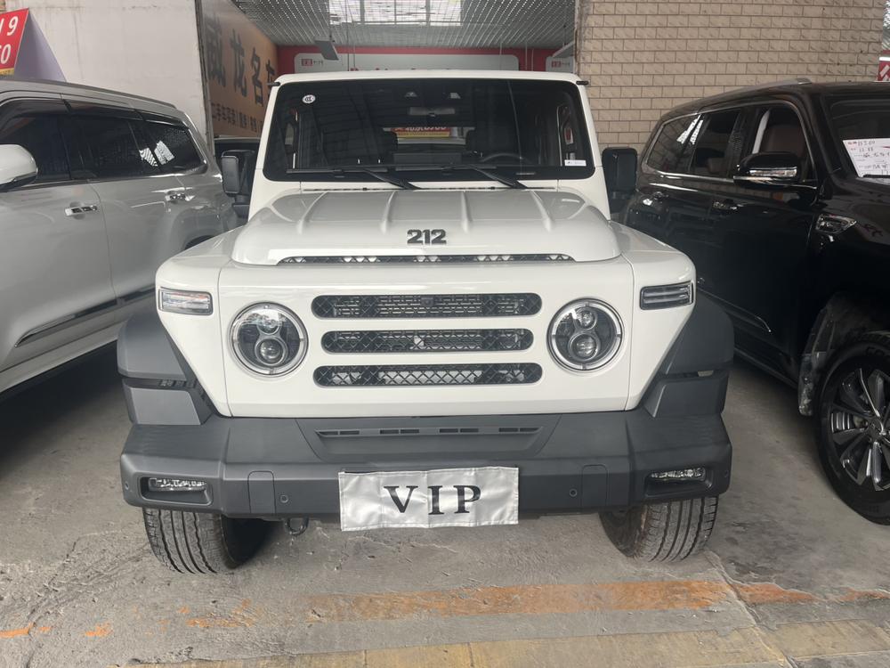 212 212 T01