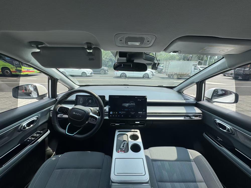 Aion AION Y