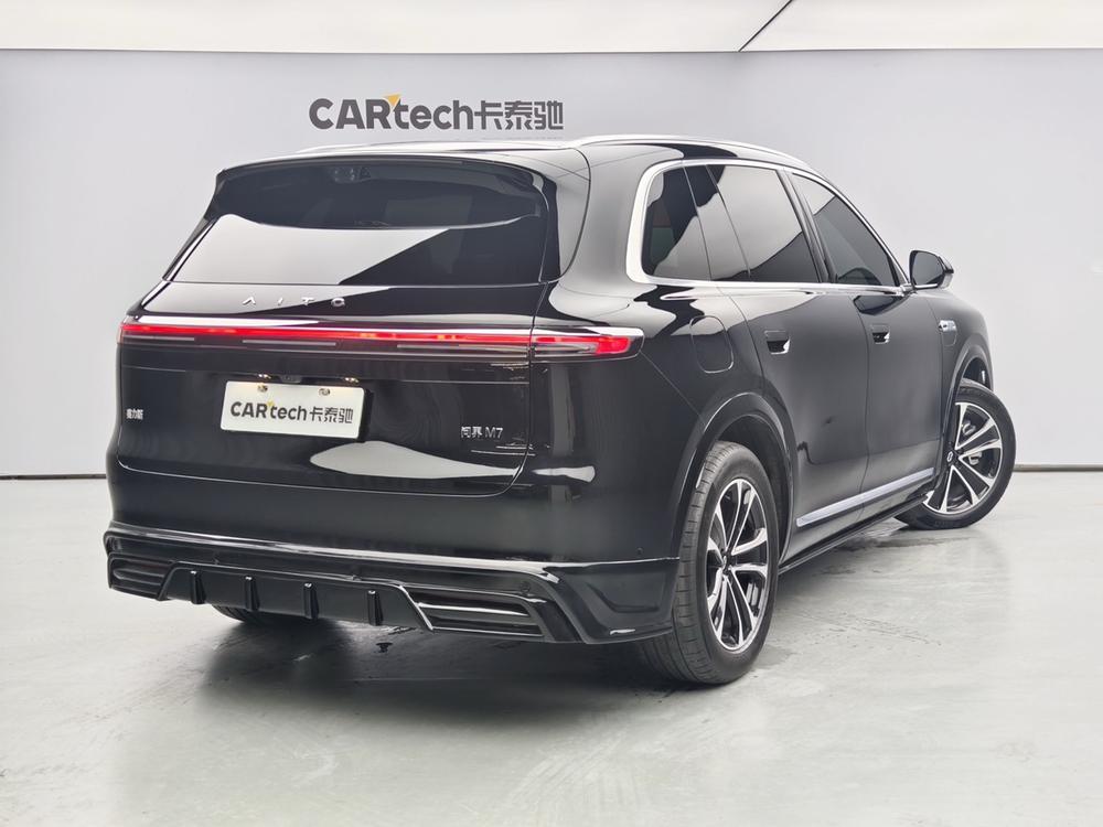 AITO问界 Aito M7