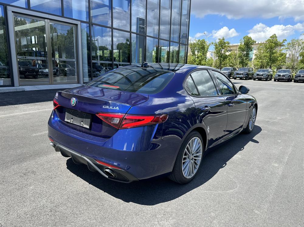 Alfa Romeo Giulia