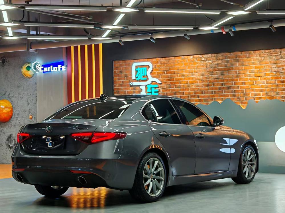 Alfa Romeo Giulia