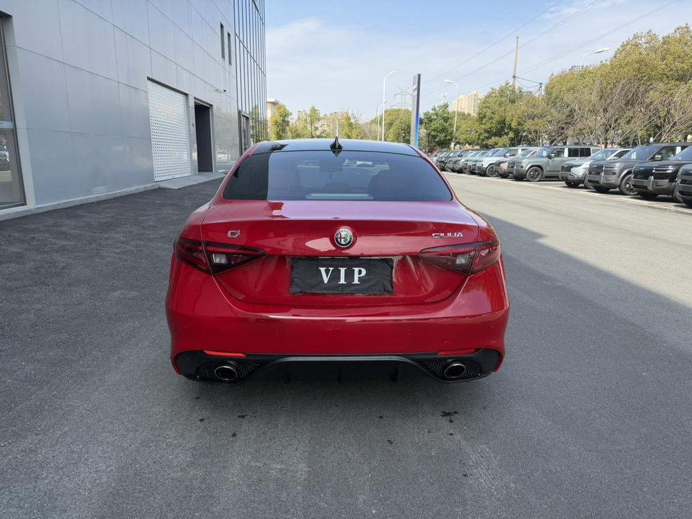 Alfa Romeo Giulia
