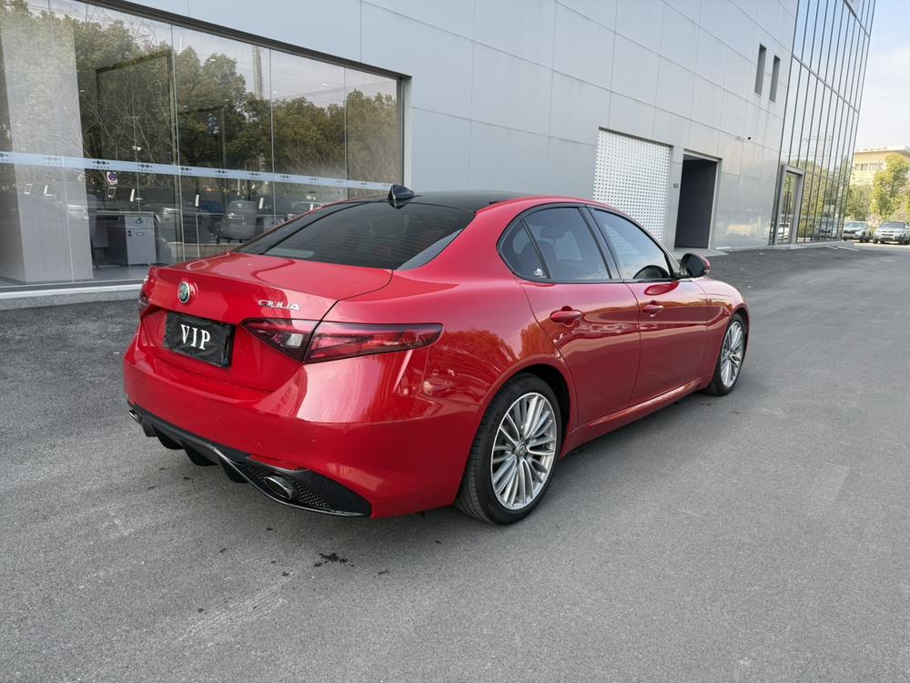 Alfa Romeo Giulia
