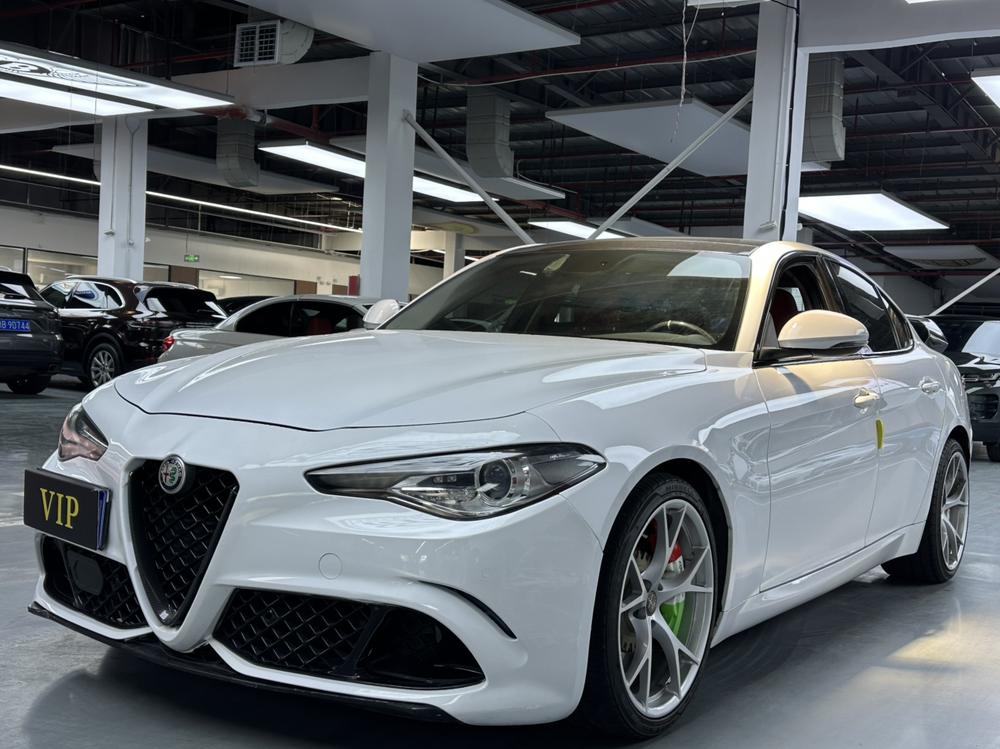 Alfa Romeo Giulia