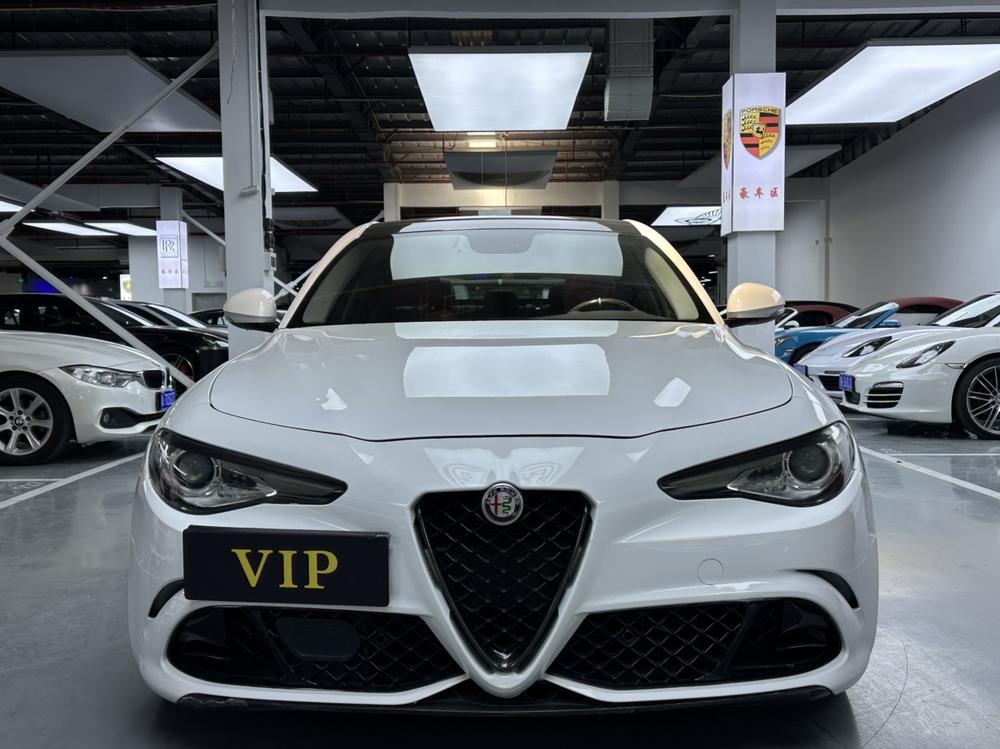 Alfa Romeo Giulia