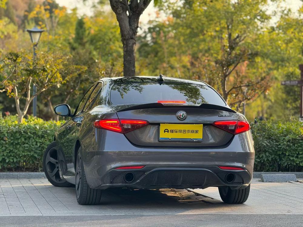 Alfa Romeo Giulia