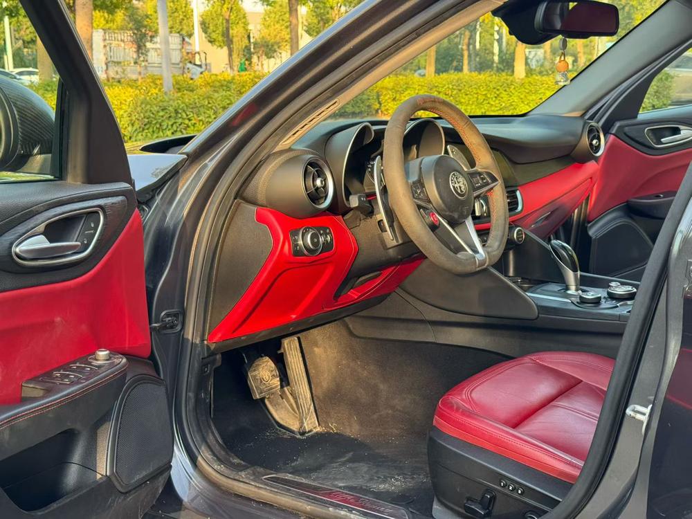 Alfa Romeo Giulia