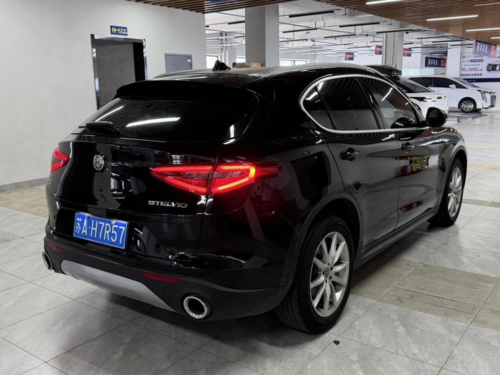 Alfa Romeo Stelvio