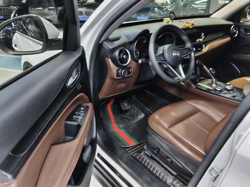 Alfa Romeo Stelvio