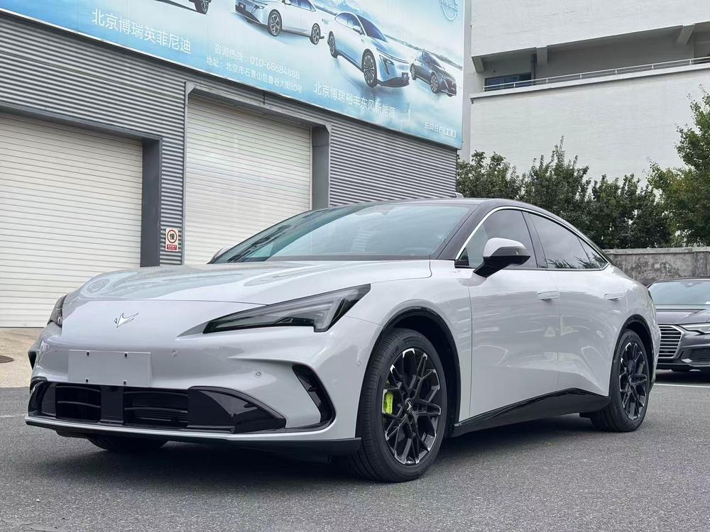 Arcfox Arcfox Alpha S5