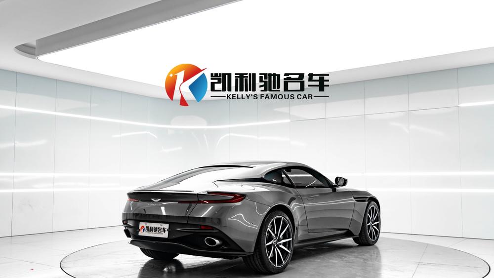 Aston Martin Aston Martin DB11