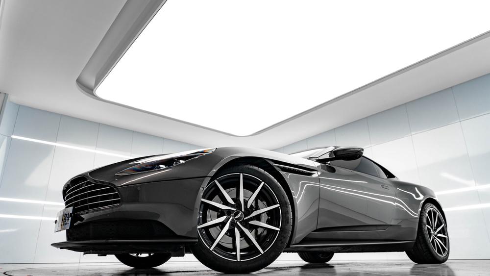 Aston Martin Aston Martin DB11
